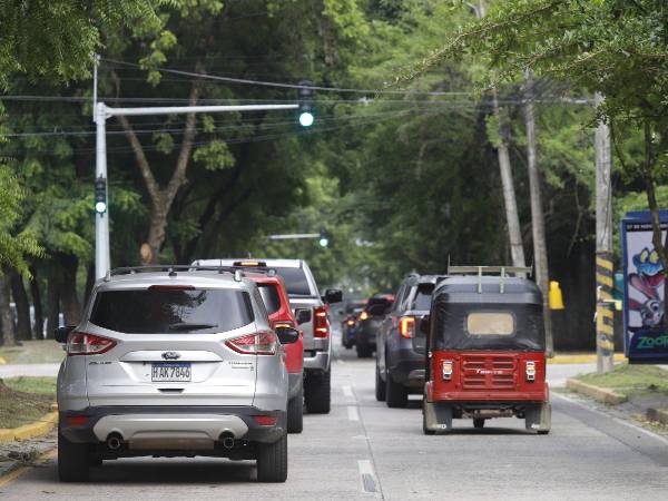 Algunas intersecciones ya están funcionando, sobre todo en el bulevar Los Próceres. La operación va de manera gradual en 30 intersecciones.