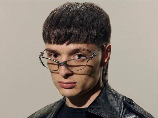 El cantante Peso Pluma.