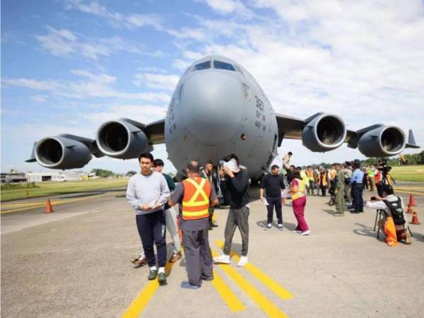 La nación suramericana informó hoy sobre la llegada de una aeronave de Eastern Airlines con 175 migrantes deportados.