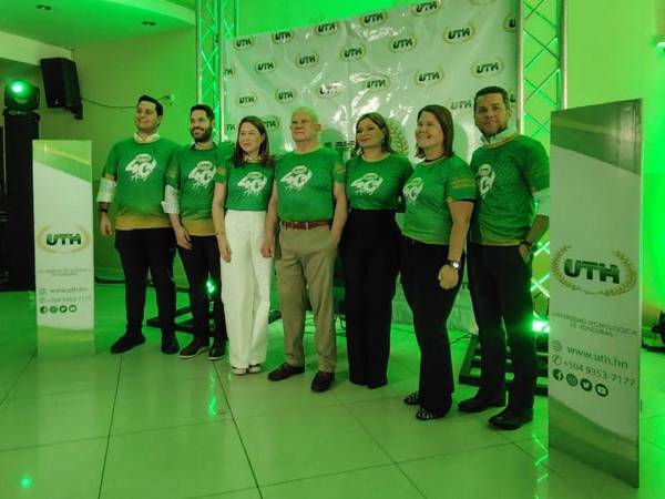 La Universidad Tecnológica de Honduras celebra 40 años de historia formando profesionales comprometidos con el desarrollo del país.