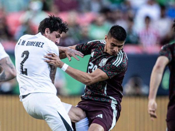 México fue superado de principio a fin por los charrúas en juego realizado en Denver.