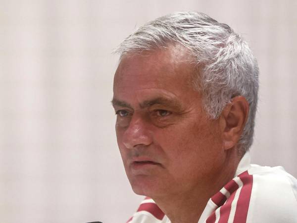 Mourinho 'castiga' a jugadores del Real Madrid tras llegar tarde al entreno: Ir en bus