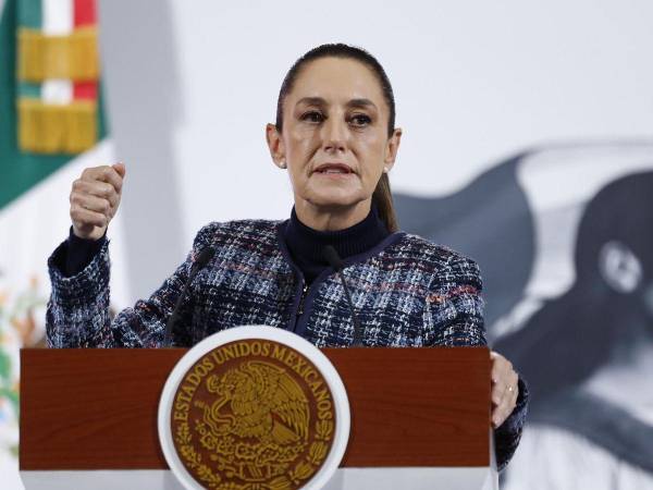 La presidenta de México, Claudia Sheinbaum, durante una conferencia de prensa en el Palacio Nacional de Ciudad de México.