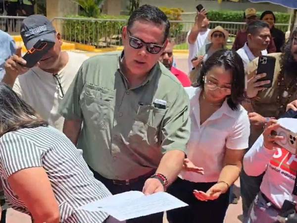 Seis regidores de la Corporación Municipal de El Progreso presentaron una solicitud formal para convocar a una sesión extraordinaria y revisar el incremento a la tasa vial municipal.