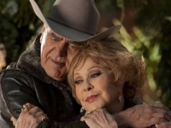 Eric del Castillo y Silvia Pinal.