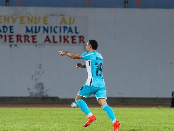 El jugador catracho fue titular por primera vez bajo el proceso de José Molina.