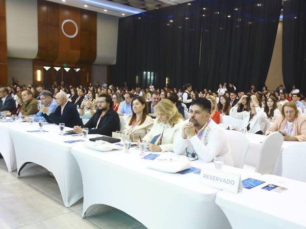 Al menos unos 400 expertos en el turismo de reuniones de Latinoamérica participan en el Congreso Cocal 2025, que se lleva a cabo en el Capantl Hotel &amp; Convention Center.