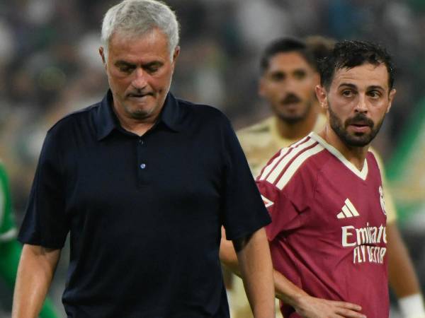 El entrenador portugués sufrió su primera derrota de la temporada. Foto EFE.