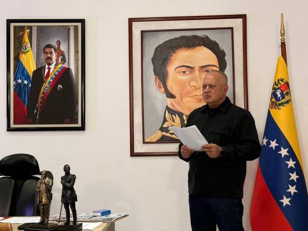 Fotografía divulgada en la cuenta @ConElMazoDando del ministro de Interior y número dos del chavismo, Diosdado Cabello.