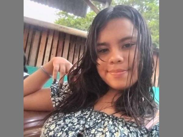 Fotografía reciente de Nicol Sarahí Villeda Velásquez.