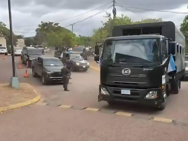 Traslado de material electoral inicia en San Antonio de Flores para repetir comicios generales.