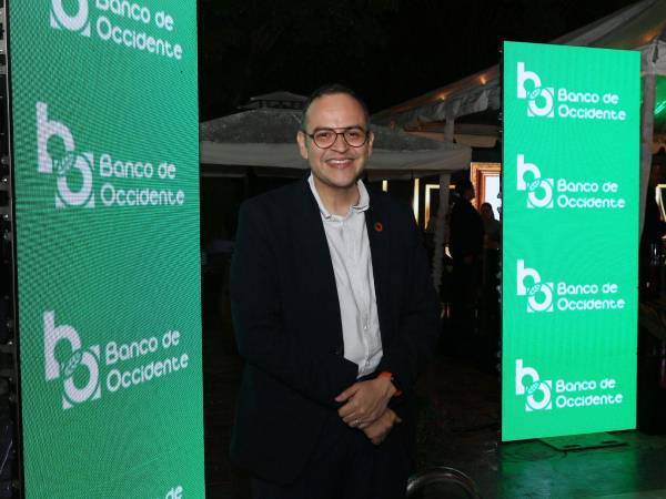 Leonel Rivas, gerente Corporativo de Mercadeo y Estrategia Comercial de Banco de Occidente durante el evento.