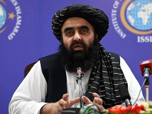 Amir Khan Muttaqi, jefe de la diplomacia talibán.