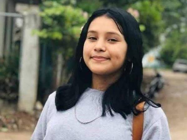 Foto en vida de Zoé Cano, de 19 años.