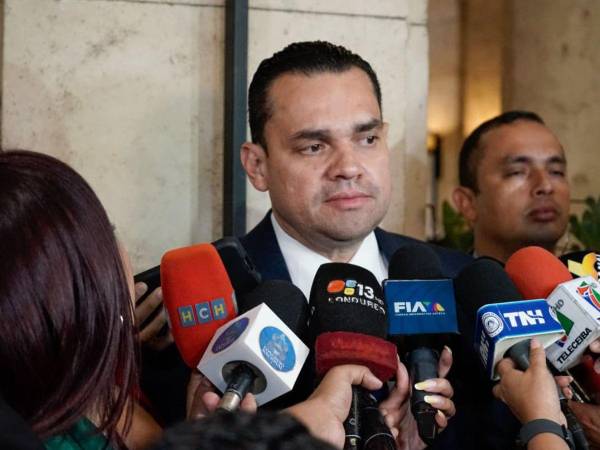 Tomás Zambrano, presidente del Congreso Nacional.