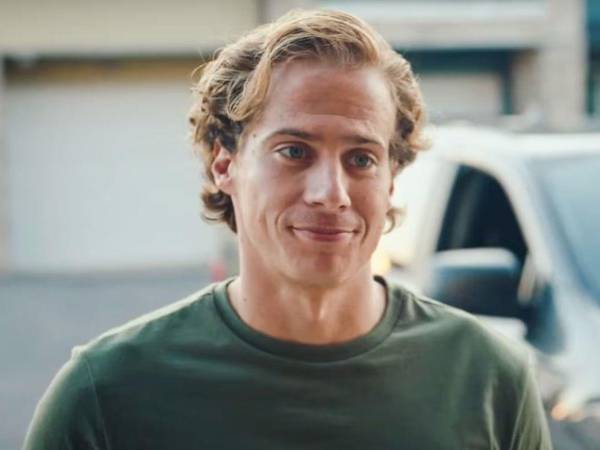 El actor Keller Fornes.