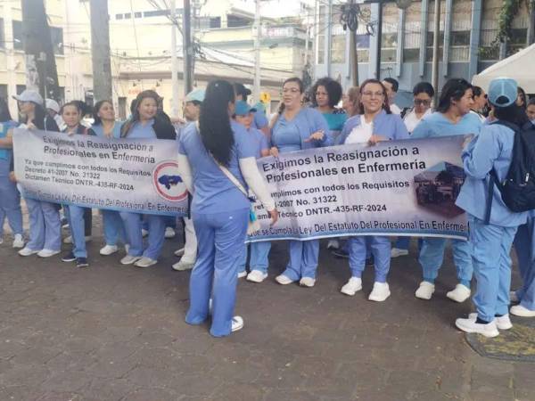 Enfermeras exigen a la Secretaría de Salud el cumplimiento de acuerdos laborales pendientes y advierten medidas de presión si no obtienen respuestas.