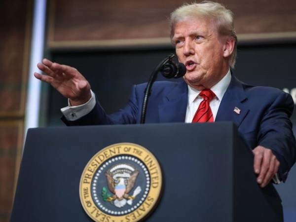 Trump amenaza con federalizar Washington tras la agresión a un empleado de gobierno