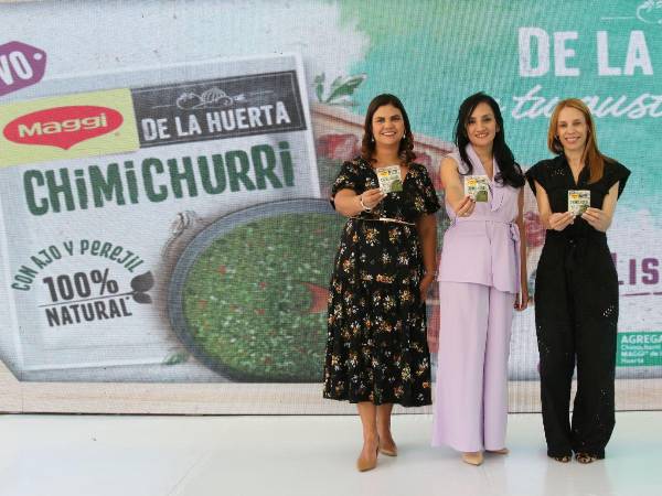 El nuevo Chimichurri Maggi de La Huerta llega para revolucionar tu cocina. Una mezcla de hierbas y especias naturales que realza el sabor de cada platillo.