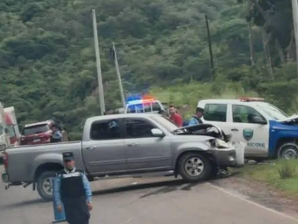 Al menos tres policías resultaron heridos en un accidente camino al entierro del inspector Kevin Pérez en Santa Bárbara.