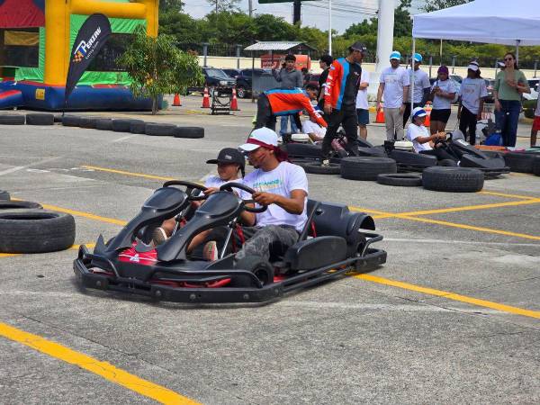 La Universidad Tecnológica de Honduras (UTH) celebra este sábado en San Pedro Sula el evento Family Building, una jornada dedicada a unir familias y promover valores.