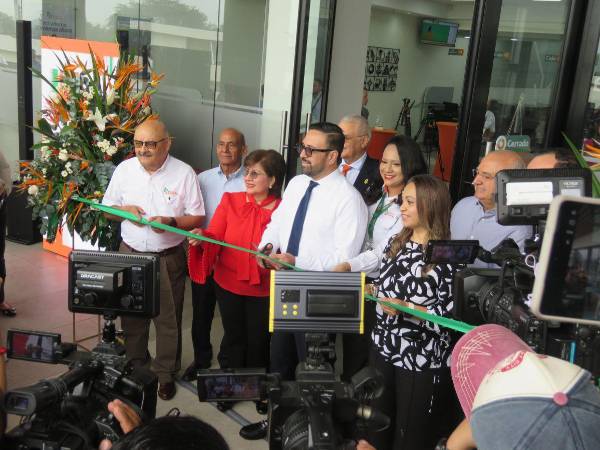 La prestigiosa institución financiera inaugura su agencia número 60 en la zona norte del país, ubicada estratégicamente en el Town Center de la vibrante capital industrial.