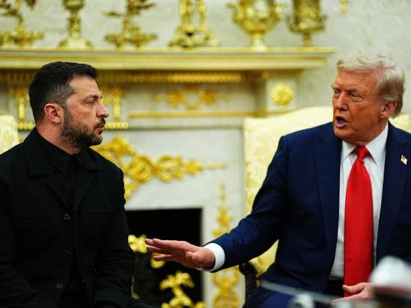 Trump y Zelenski durante una reunión en la oficina oval de la Casa Blanca.