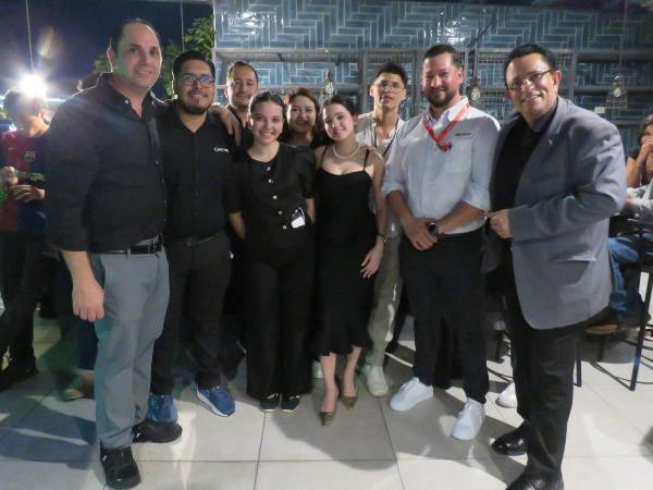 La empresa hondureña celebró su decimoquinto aniversario consolidando su visión y compromiso con la innovación en el país.