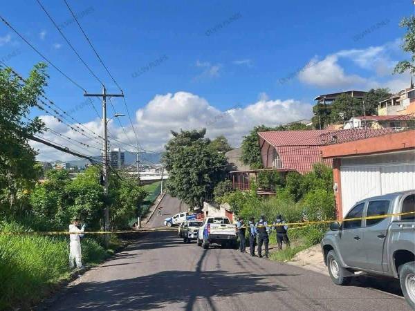 Personal de Medicina Forense, el Ministerio Público y la Dirección Policial de Investigaciones (DPI) realizaron las diligencias correspondientes y el levantamiento del cadáver.