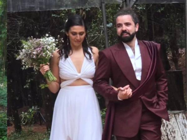 Javier Ibarreche y su esposa Daniela Schmill.