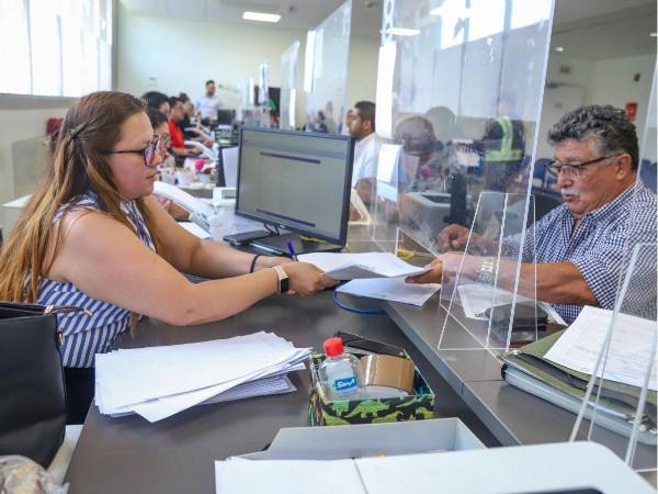 La meta del Instituto de la Propiedad (IP) es alcanzar a 125,127 beneficiados a nivel nacional con la amnistía vehicular, lo que representaría una recaudación de L142.8 millones.