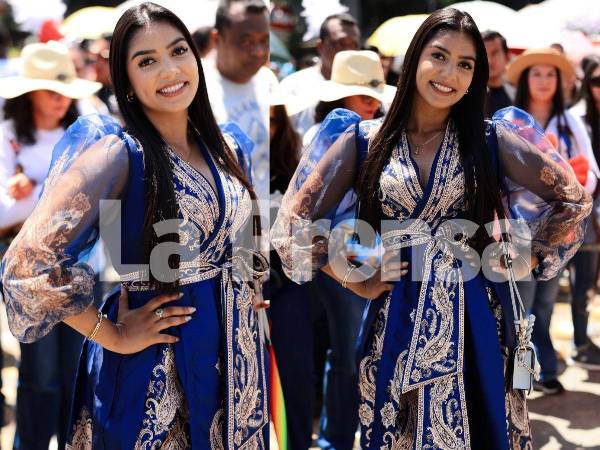 En medio del colorido, la música de las bandas marciales y la alegría que se vive en este 15 de septiembre en San Pedro Sula, destacó la bella profesora Flor Guifarro, del Instituto Vicentino.