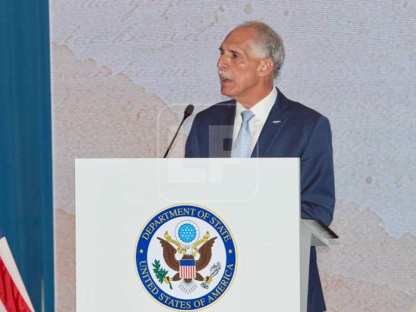 La Embajada de Estados Unidos en Honduras conmemoró este martes, de forma anticipada, el 250 aniversario de la independencia estadounidense con una ceremonia que reunió a autoridades hondureñas, representantes diplomáticos, destacados empresarios e invitados especiales en Tegucigalpa.