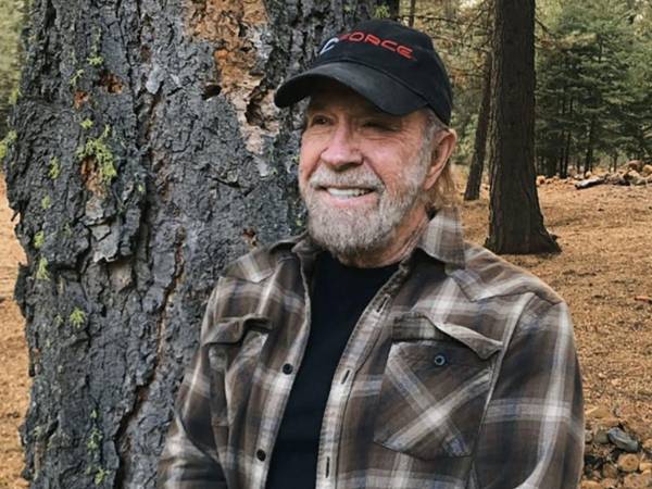 El fallecido actor Chuck Norris.