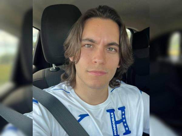 El influencer uruguayo-estadounidense, Carlos Eduardo Espina, saltó este sábado a las redes en contra del Gobierno de Honduras al poner placa con el nombre de la presidenta Xiomara Castro a escuela construida por Shin Fujiyama en Ocotepeque, zona occidente de Honduras.