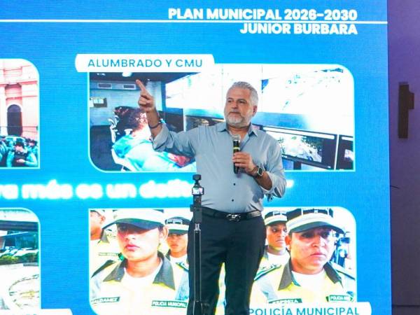 Junior Burbara expone las acciones inmediatas de su plan maestro para recuperar el desarrollo de San Pedro Sula.