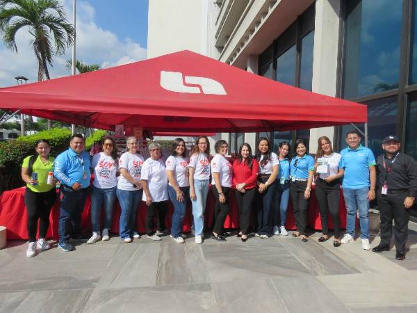 Banco Atlántida reunió a decenas de emprendedores en su Feria Empresarial Atlántida, un espacio dedicado a impulsar el talento y los negocios locales.