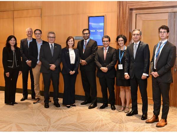 Ambas instituciones formalizan un acuerdo estratégico para fortalecer la resiliencia climática y promover la biodiversidad.