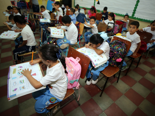 El 2025 tendrá dos procesos electorales que significarán interrupciones directas a las clases.