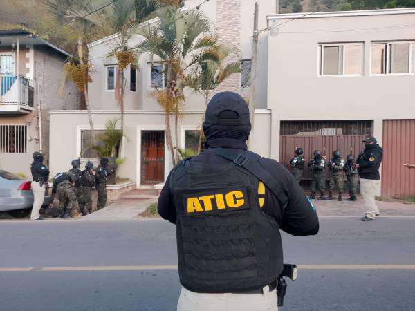 El <b>Ministerio Público</b> (MP) puso en marcha este lunes 31 de agosto la <b>Operación Hestia</b>, mediante la cual se ejecutan nueve allanamientos de morada y tres inspecciones en distintos puntos del país como parte de una investigación por el presunto lavado de dinero proveniente del cobro de extorsiones.