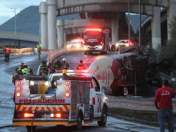 El accidente de un camión de gas en la Ciudad de México deja al menos 28 muertos.