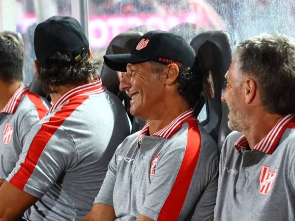 Pedro Troglio disfrutó de una enorme victoria en el banquillo del equipo Instituto.