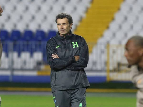 La madre de un seleccionado hondureño no se anduvo con rodeos y lanzó un fuerte mensaje contra José Francisco Molina, técnico de la Selección Nacional de Honduras,