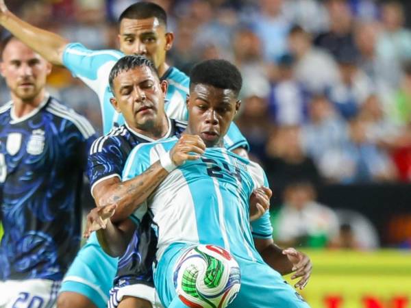 Keyrol debutó con la H en el amistoso donde la Bicolor perdió 2-0 ante la Argentina.