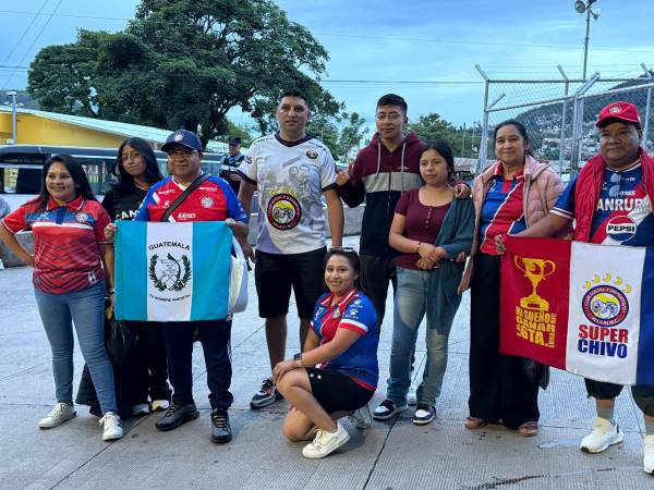 Los aficionados del equipo de Guatemala se hicieron presentes en Tegucigalpa.