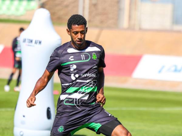 Choco Lozano ha sido objeto de críticas por su bajo nivel.