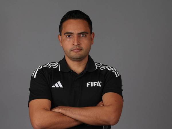 El árbitro hondureño Daid Martínez llegó al Mundial 2026 con el objetivo de consolidarse entre los mejores silbantes del planeta y representar de la mejor manera a Honduras.