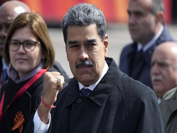 Fotografía de archivo del 9 de mayo de 2025 del presidente de Venezuela, Nicolás Maduro, en el desfile militar del Día de la Victoria, en Moscú (Rusia). EFE