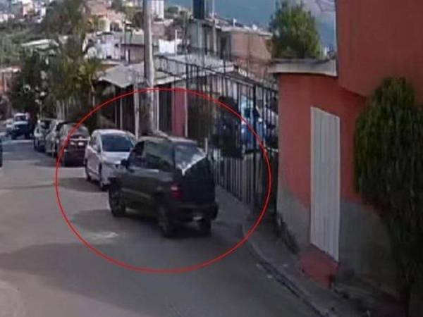 Una cámara grabó el brutal suceso. Y así se logró identificar al autor.