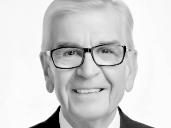 Emilio Santamaría.